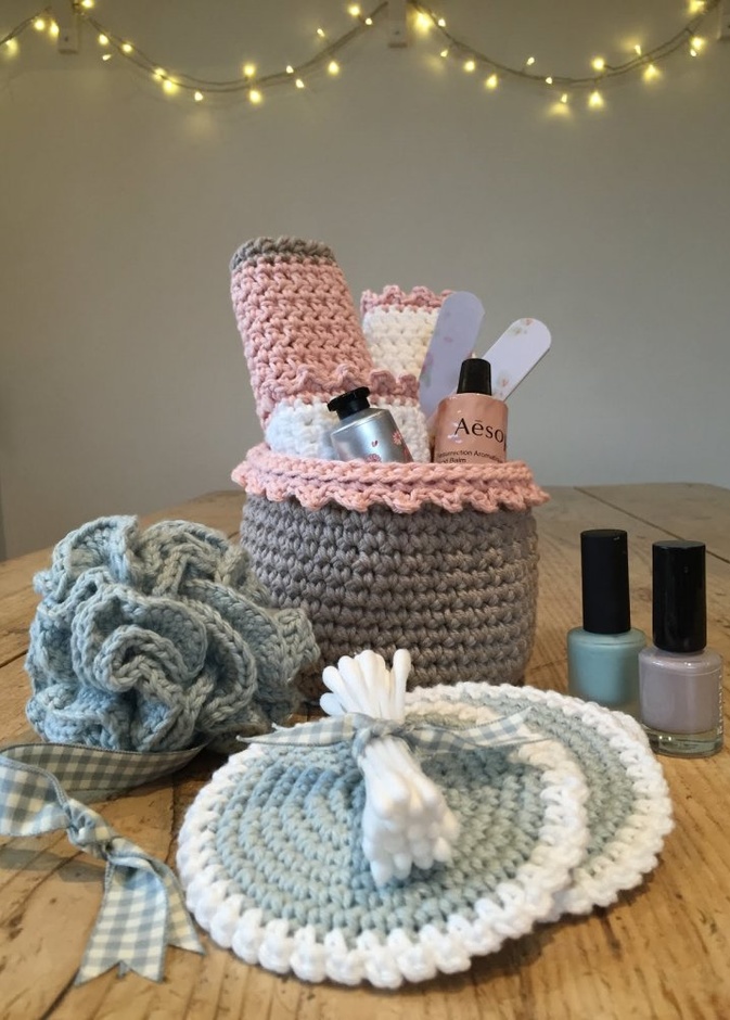 اكسسوارات ناعمة من الكروشيه لديكورات غرف النوم