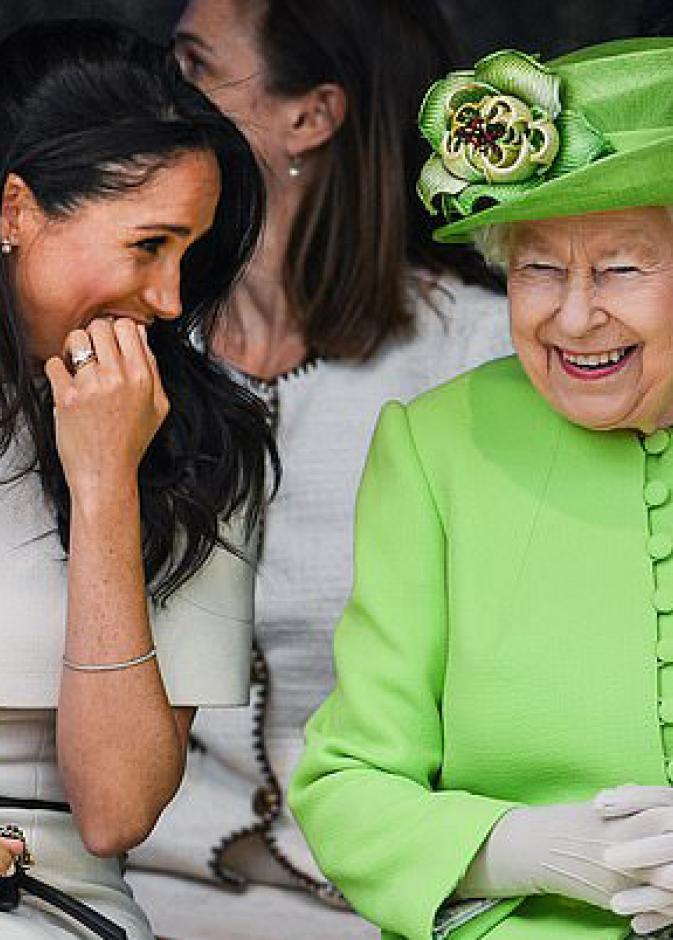 ملكة بريطانيا وافقت بذكاء على زواج هاري وميغان