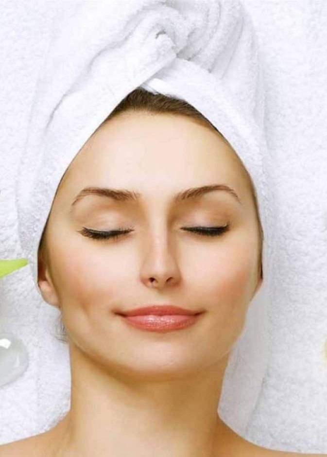  ترطيب البشرة باستخدام وصفات أو أقنعة طبيعية لترطيب البشرة