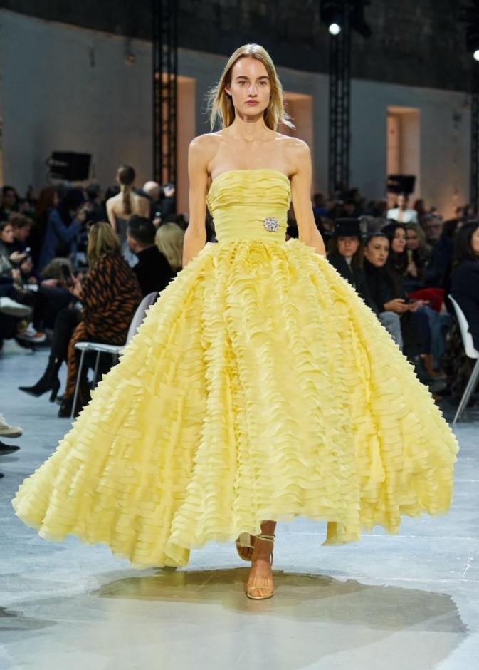  فستان سهرة منفوش من Alexandre Vauthier