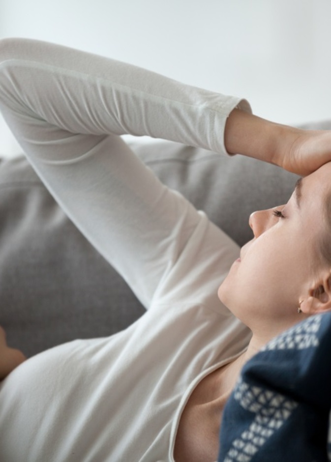 الصداع الخفيف والتعب من اعراض الحاجة للماء