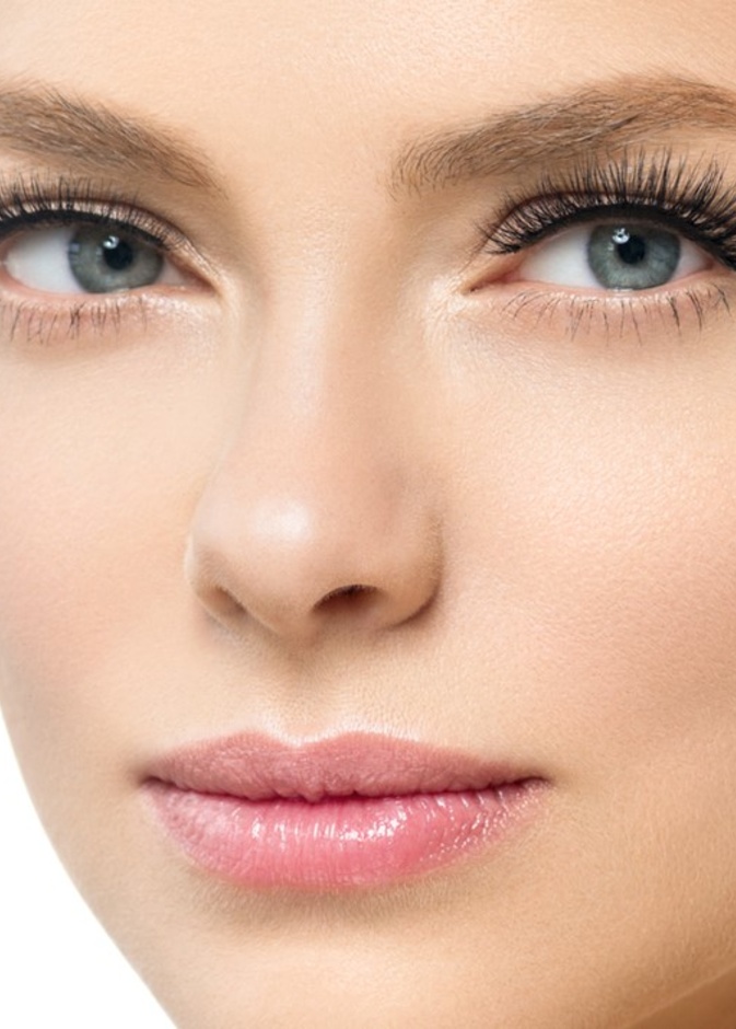 طريقة تشقير الحواجب بشاي البابونج