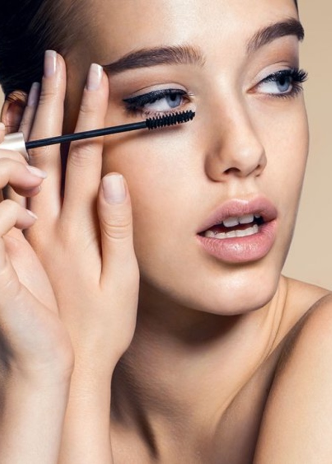 ضعي الماسكارا لإبراز جمال عينيك