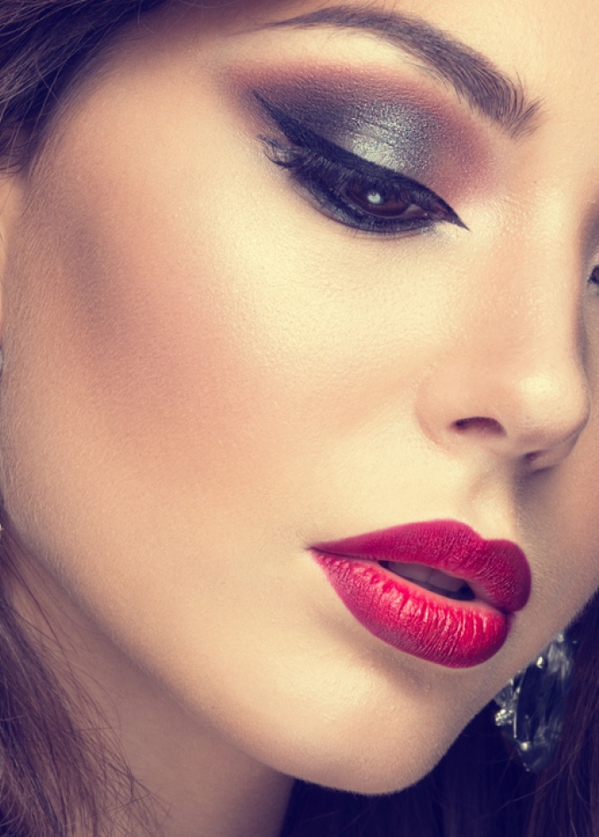 اعتمدي مكياج العيون الخليجي لطلة مميزة