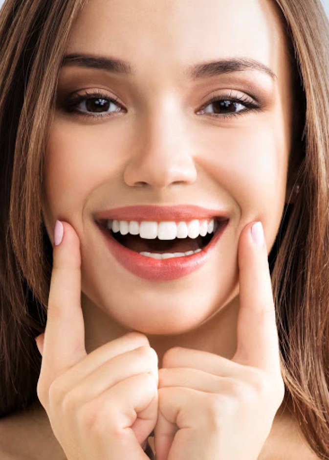 تخلصي من الابتسامة اللثوية من خلال حقن البوتوكس