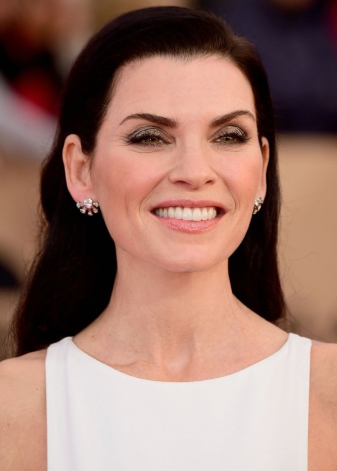 من أجمل إطلالات النجمة الأمريكية Juliana Margulies