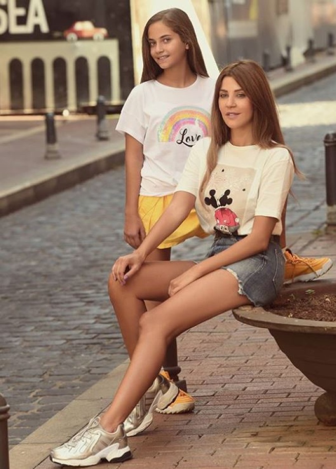 تألقتا بصيحة الشورت مع التيشيرت