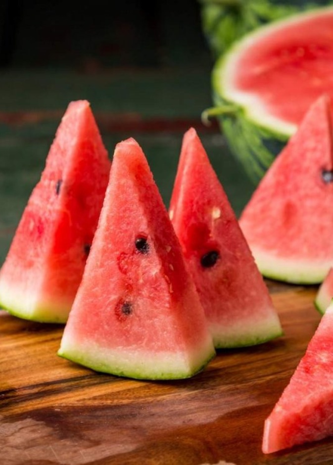  اسباب حدوث الم في البطن واسهال بعد اكل البطيخ