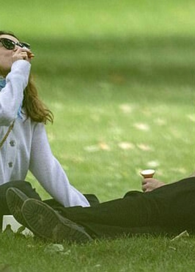 كريس ايفانز و ليلي جيمس 