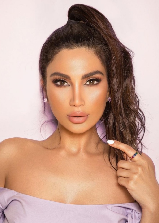 مكياج صيفي ناعم بأسلوب شيراز