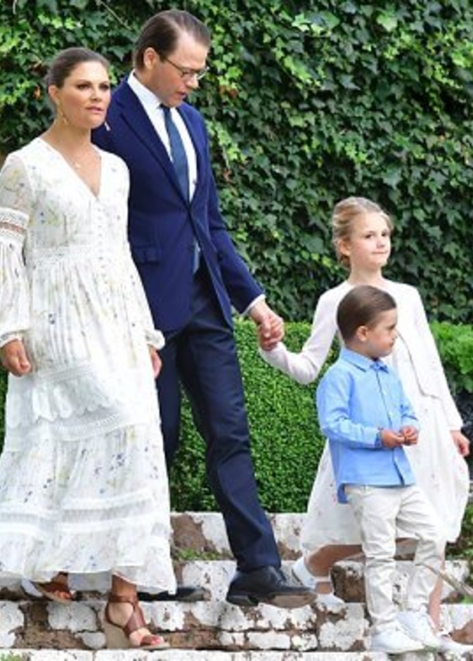  السويد تحتفل بعيد الميلاد الثالث والأربعين للأميرة فيكتوريا