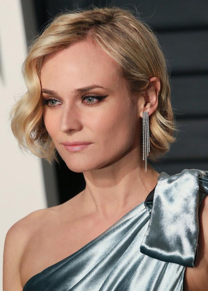 ديان كروغر Diane Kruger بالشعر الكاريه القصير