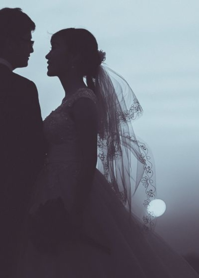 الرجل الأقل جاذبية يحقق سعادة المرأة أكثر من الرجل الوسيم
