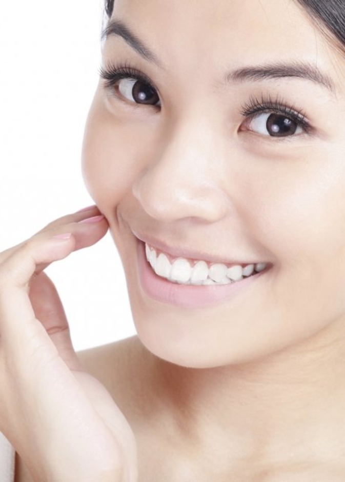 خلطات طبيعية لتبييض الاسنان من اول مرة في المنزل