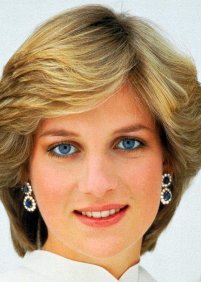 ديانا هي الأكثر جاذبية من بين سيدات العائلات الملكية على مر العصور.. وفقا للمقياس اليوناني الذهبي للجمال