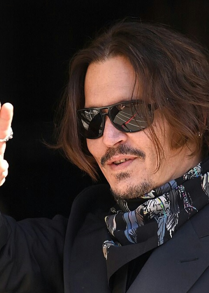 محاكمة جوني ديب و آمبر هيرد 