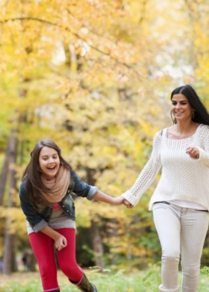 فوائد الصداقة بين الأم وابنتها