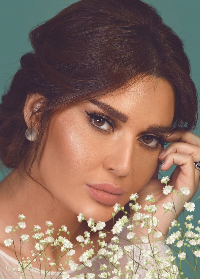  اجدد رسمات ايلاينر سوداء رفيعة لعيد الاضحى 2020 بأسلوب سيرين عبد النور