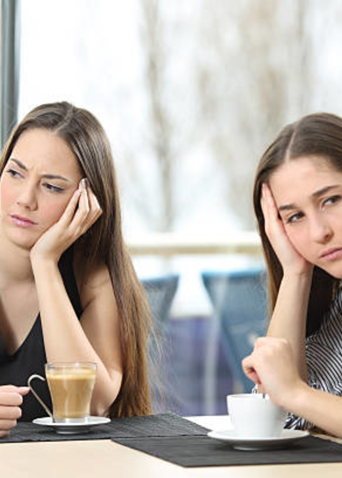 5 عبارات تفسد عليك علاقتك بصديقتك فاحذريها