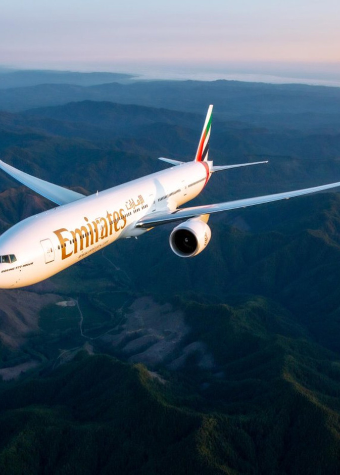 طيران الإمارات أول ناقلة جوية تغطي تكاليف "كوفيد-19" الطبية للمسافرين من وإلى الدولة وحول العالم