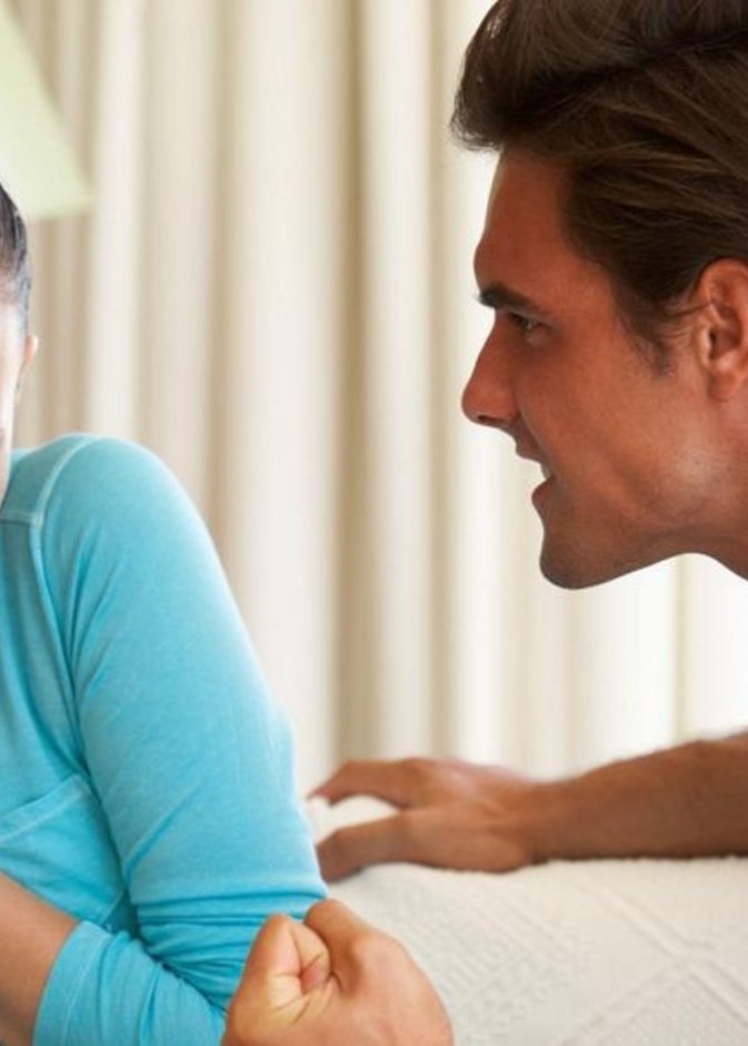 كيف تتخلص المرأة من شخصيتها الضعيفة أمام الرجل 