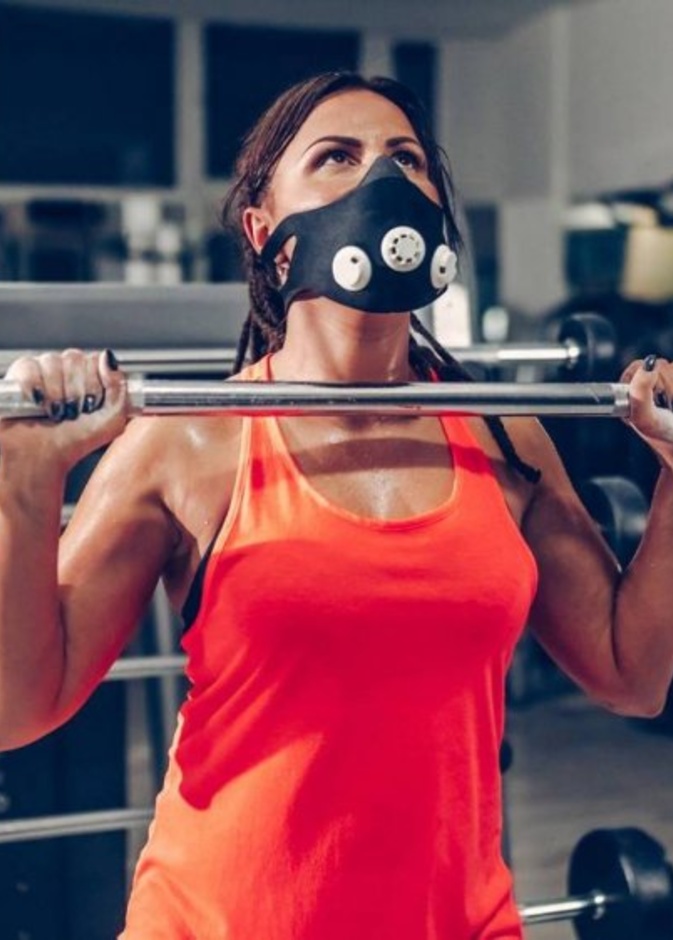 الكمامة الرياضية يجب أن تسمح بالتنفس الجيد