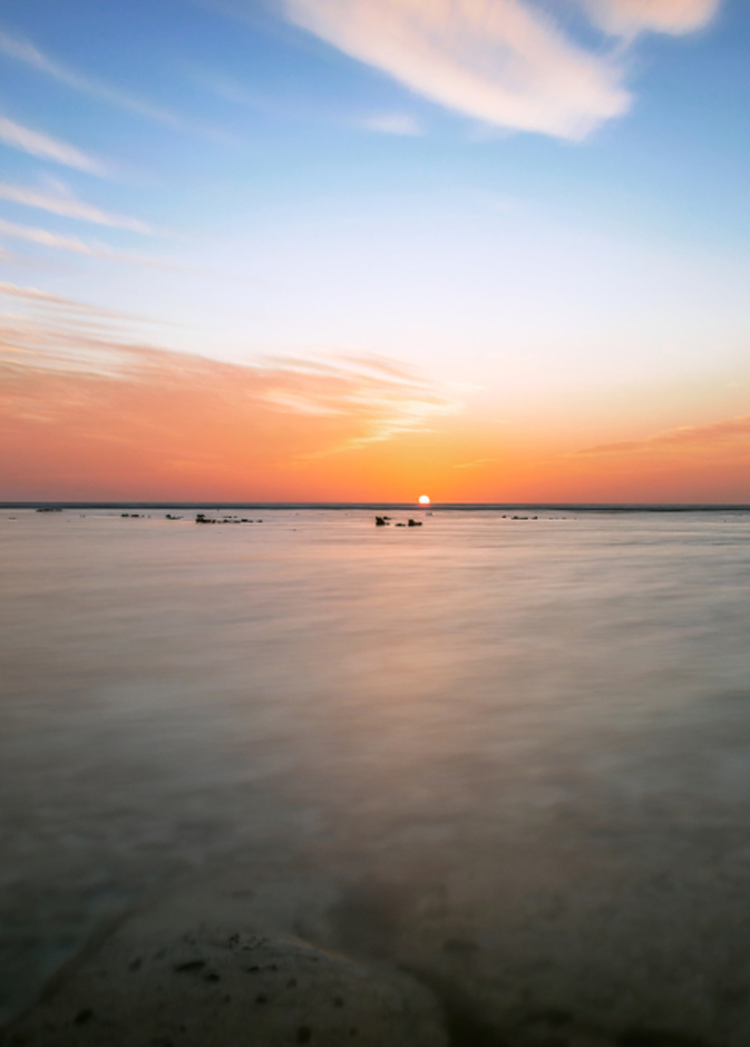 تنفّس الطبيعة الآسره في أُملج مالديف السعودية