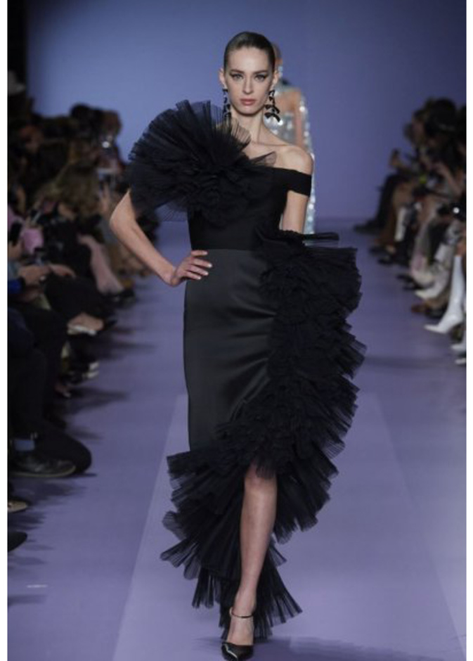 موديلات فساتين سوداء مع الكشكش لسهرات عيد الاضحى من Georges Hobeika