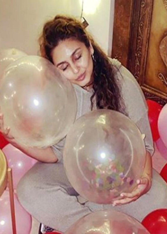  هوما قرشي تنشر صوره من حفل عيد ميلادها 