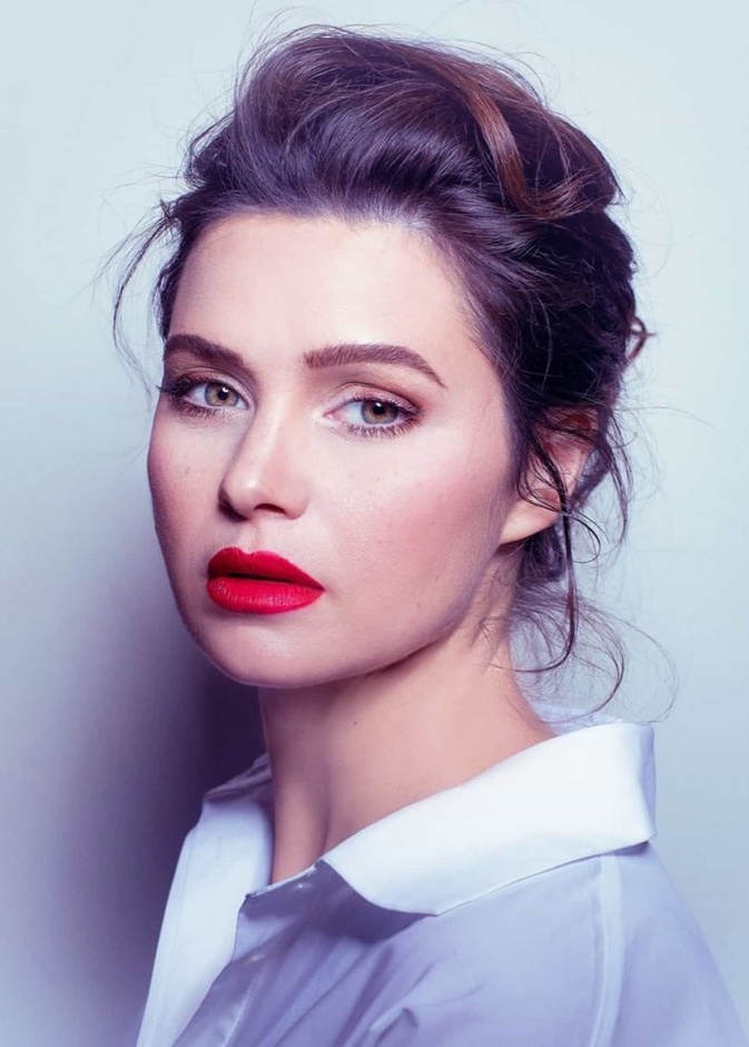 يسرا اللوزي من مواليد الاسد