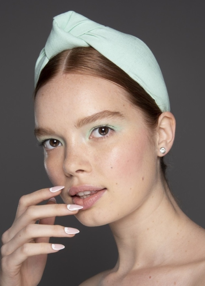 افضل رسومات مناكير للاظافر اللوزية