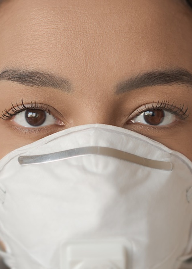 العلاقة بين صحة العين وكوفيد-19