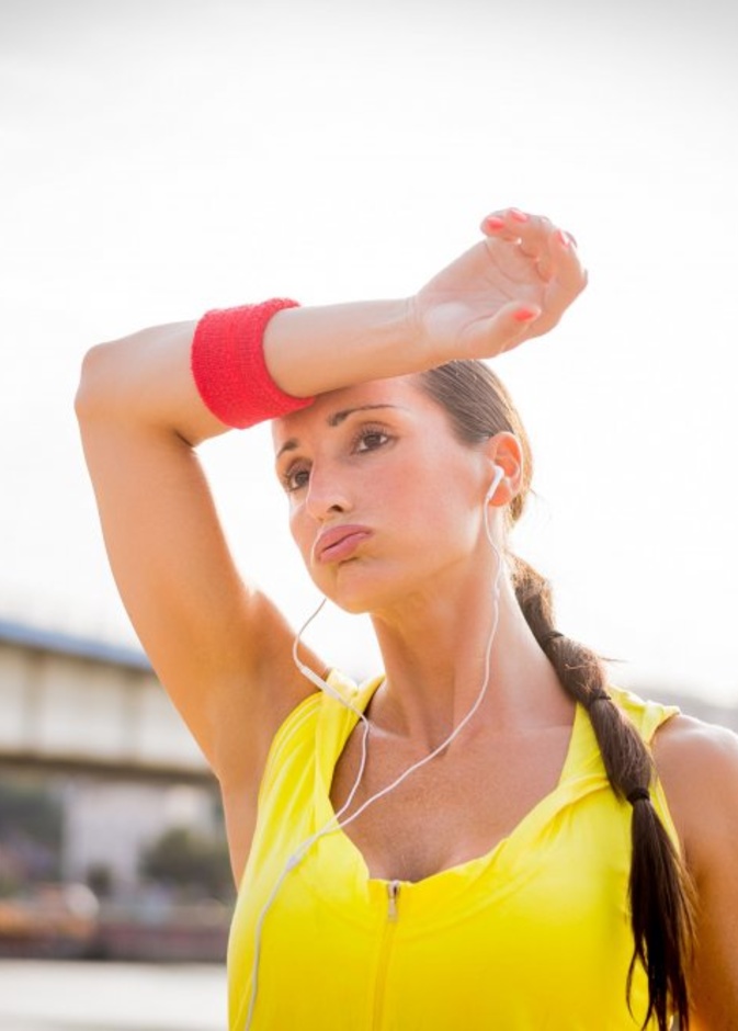 تجنب اشعة الشمس في اوقات الذروة يقي من طفح الحر