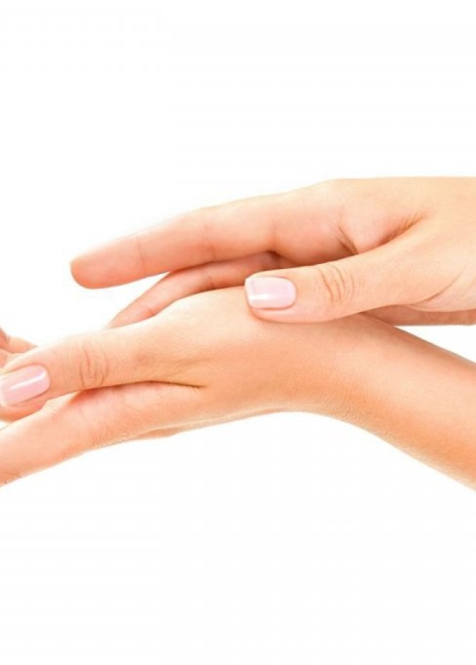 احصلي على يدين فاتحتين بخلطات متنوعة من النشا