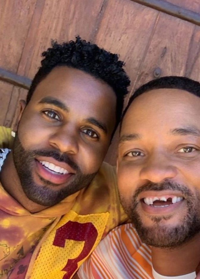 ويل سميث وجيسون ديرولو