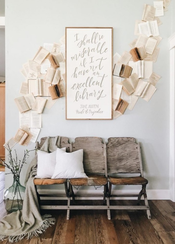 أثاث خشبي فينتاج في ديكور مدخل منزل عصري