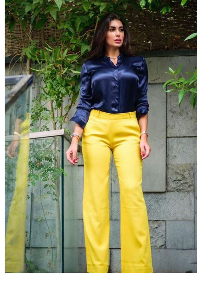  خطفت الفنانة ياسمين صبري الأنظار بلوك جديد في أحدث جلسة تصوير