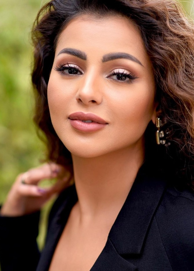 مكياج ناعم باسلوب النجمات