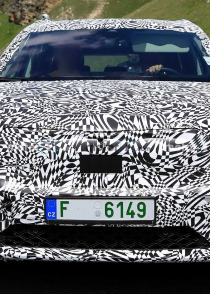 سكودا تروج لسيارتها الجديدة Enyaq iV