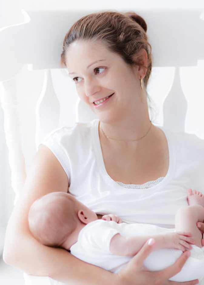 أهم فوائد الرضاعة الطبيعية التي تعزز صحة الأم والطفل