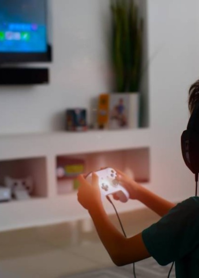 خطر إدمان الأطفال للأجهزة الإلكترونية في ظل جائحة كورونا