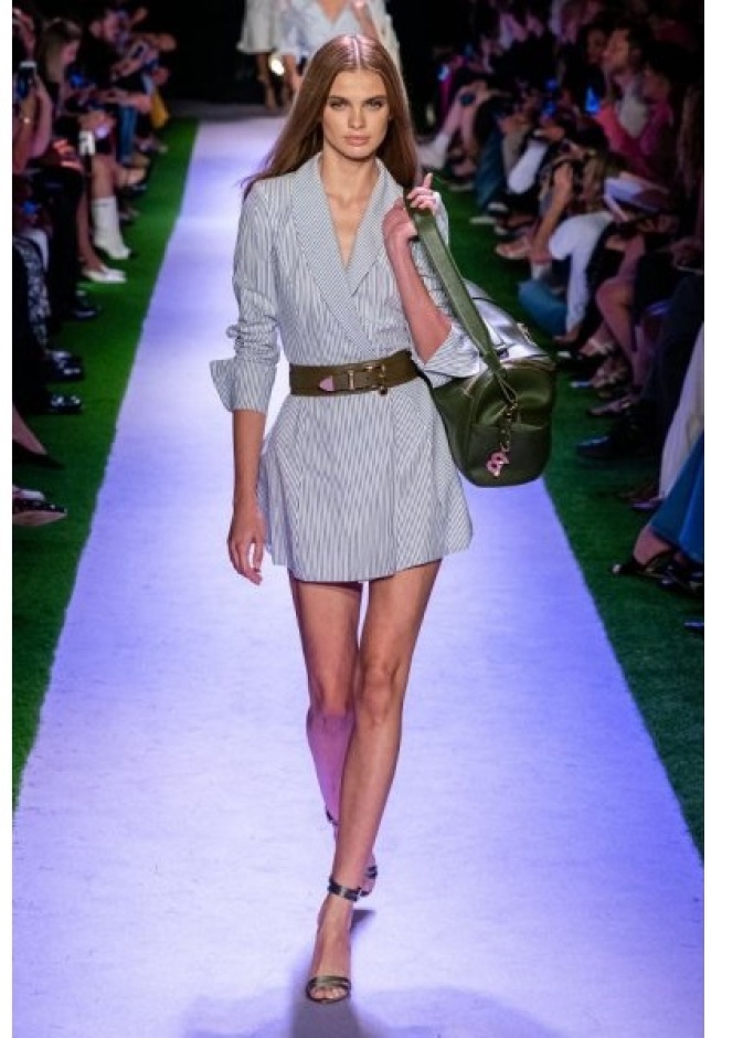  Alberta Ferretti فستان قصير من