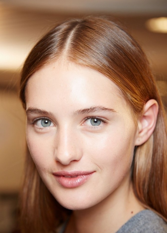 تعلمي طريقة تطبيق المكياج الطبيعي