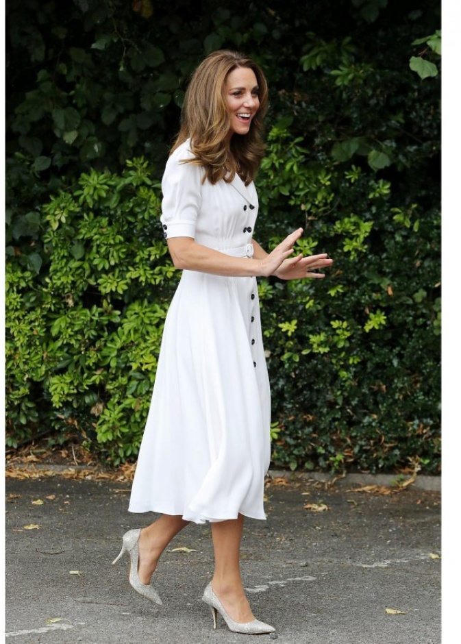 تنسيق القميص الفستان من ماركة Suzannah