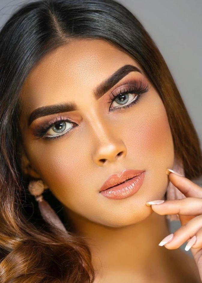 كثفي الرموش لإبراز جمال عينيك