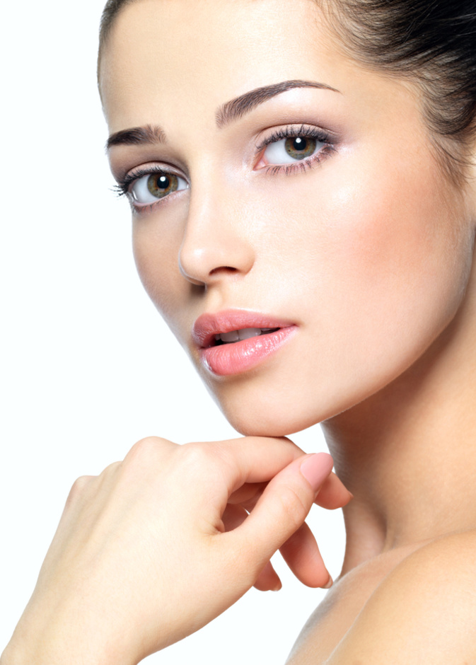  كيفية الاستفادة من ماء الورد مع الليمون للعناية بالبشرة