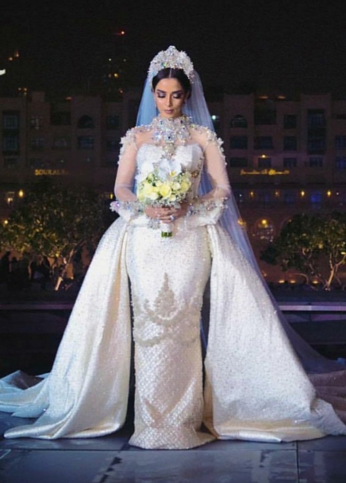  بلقيس في لقطة من حفل زفافها