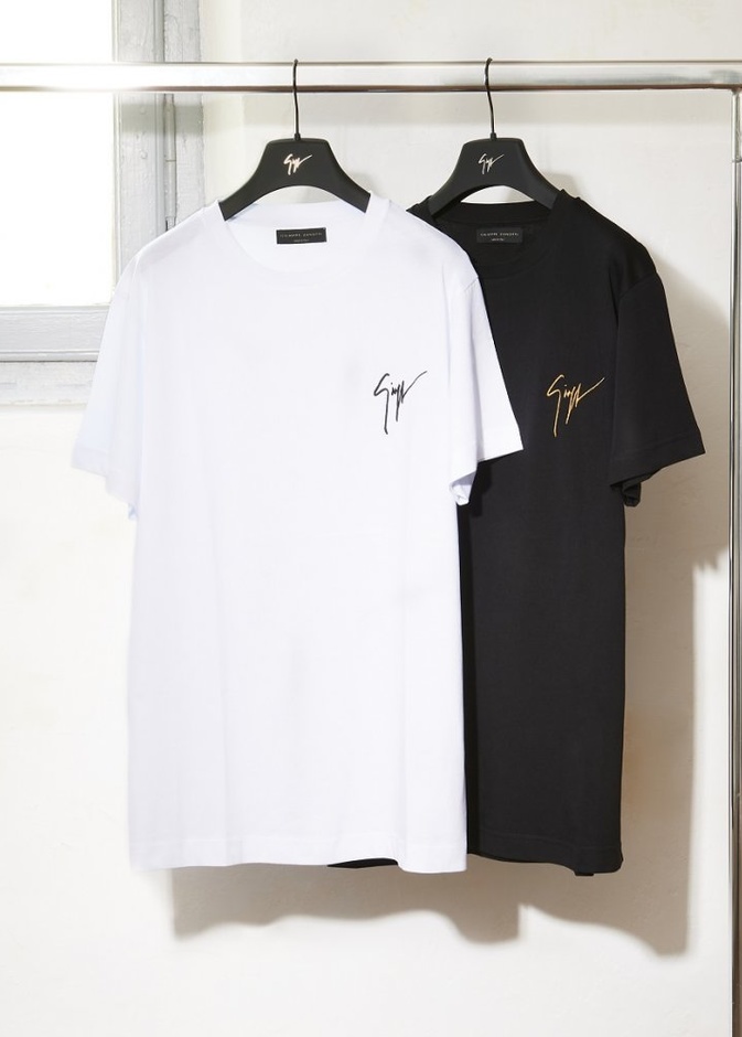 مجموعة Giuseppe Zanotti الجديدة من وحي الحجر المنزلي