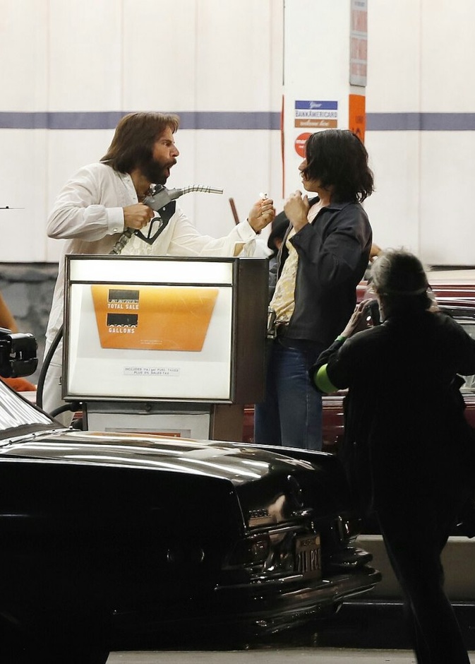 برادلي كوبر أثناء تصوير فيلمه الجديد