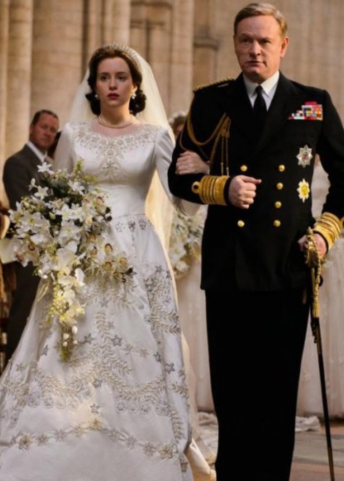 بالصور.. 15 صورة للعائلة المالكة البريطانية ما بين الواقع والأعمال الدرامية